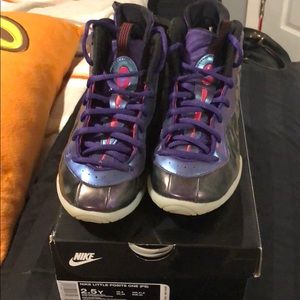 Kids Nike Posite One sneakers